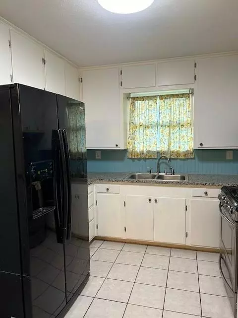 Azle, TX 76020,1013 Red Oak Street