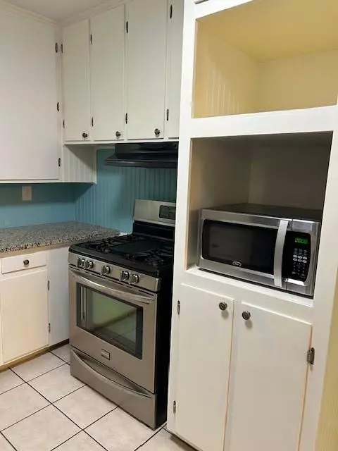 Azle, TX 76020,1013 Red Oak Street