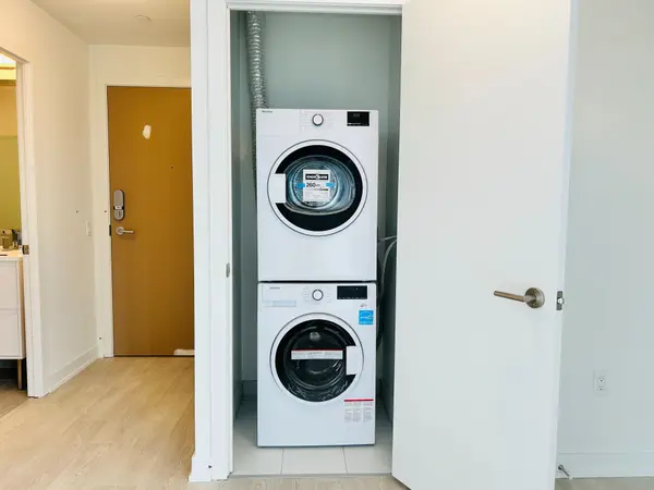 Toronto C13, ON M3C 0S4,1 Quarrington LN #1914