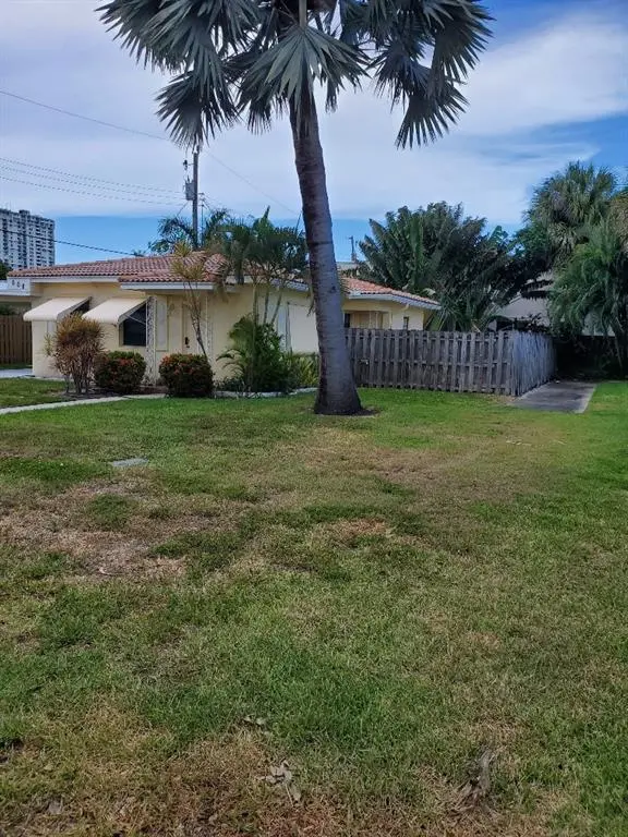 Pompano Beach, FL 33062,608 S Riverside Dr