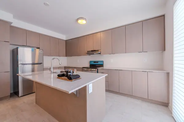 Markham, ON L6C 3S8,7 Moss DR