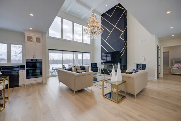 Fort Erie, ON L0S 1S0,3465 NIAGARA RIVER Pkwy E