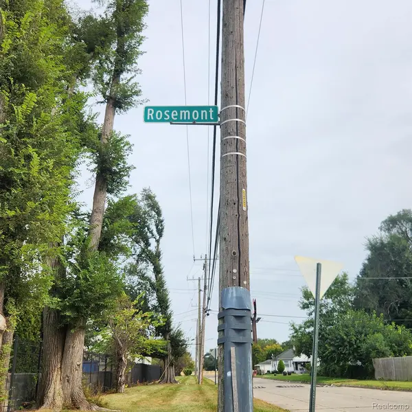 Detroit, MI 48228,10086 ROSEMONT AVE