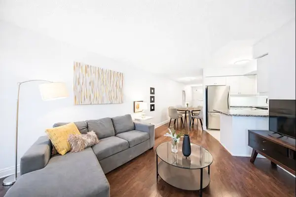 Toronto C15, ON M2K 3B9,8 Rean DR #413