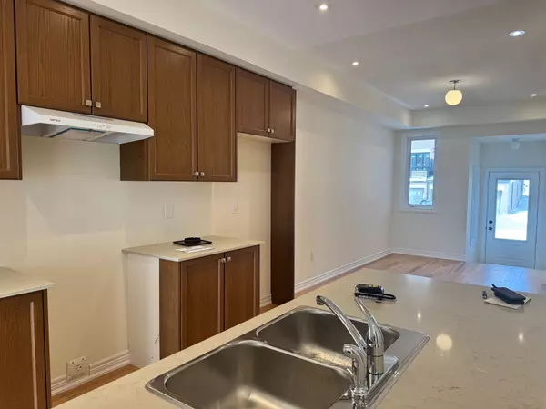 Pickering, ON L1V 2P8,2948 Peter Matthews DR