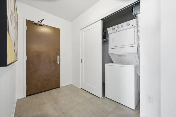 Dows Lake - Civic Hospital And Area, ON K1S 5W9,805 CARLING AVE #3502