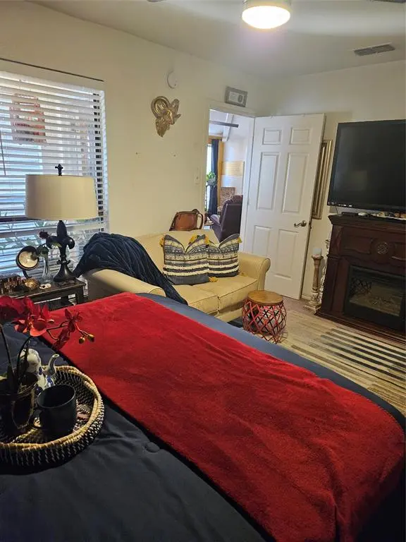 Desoto, TX 75115,107 Larchbrook Drive