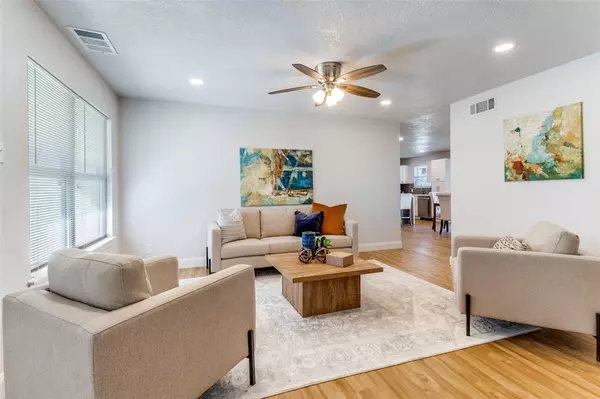 Dallas, TX 75227,9535 Crestshire Drive