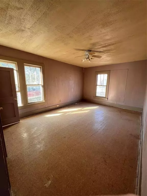 Coleman, TX 76834,316 E 7th Street