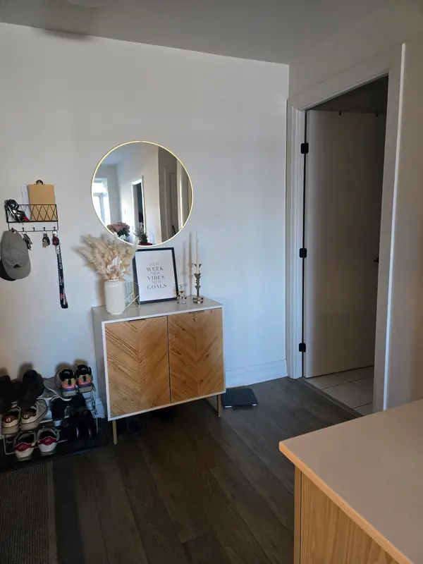 Hamilton, ON L8R 3N9,212 King William ST #302