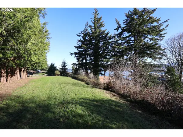 North Bend, OR 97459,353 OCONNELL ST