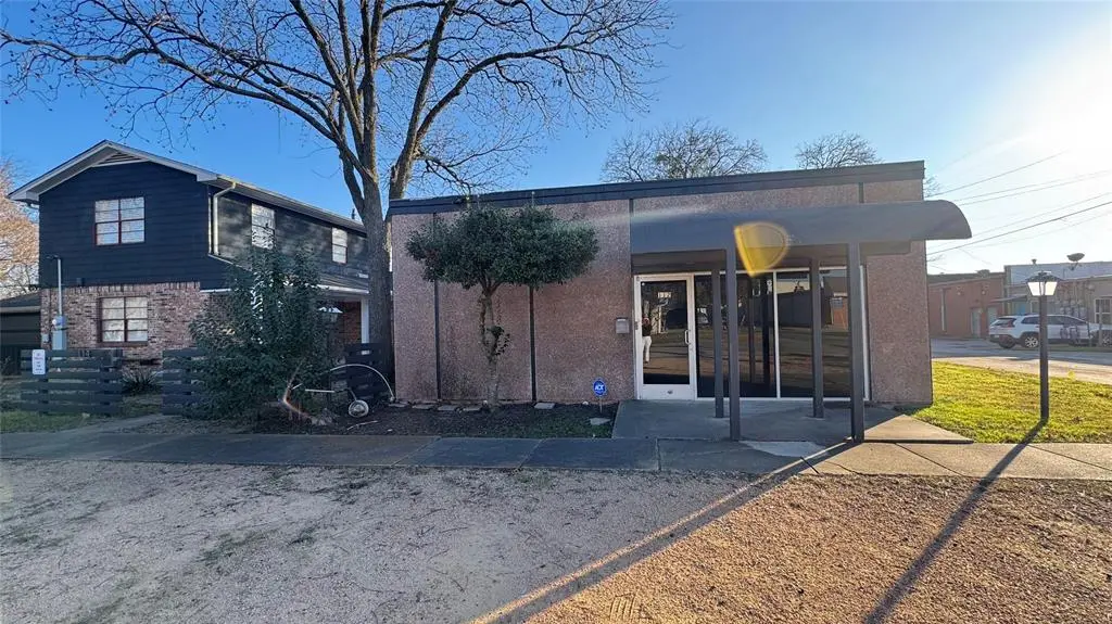 112 Wes Jespersen Way, Duncanville, TX 75116