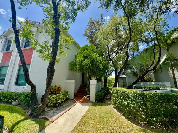 Pembroke Pines, FL 33026,12078 NW 11th St #12078