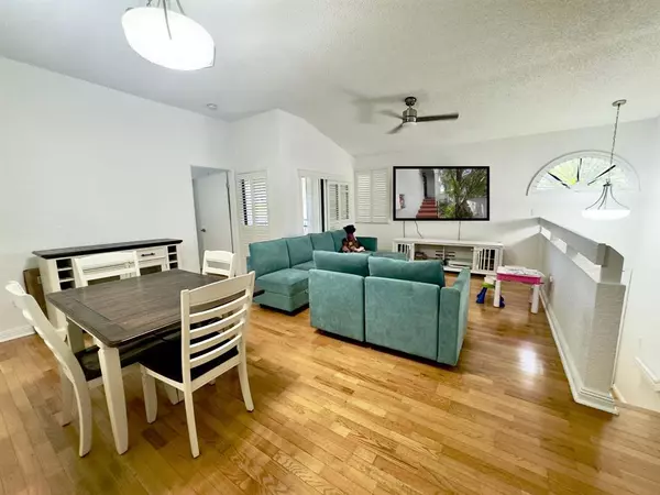 Pembroke Pines, FL 33026,12078 NW 11th St #12078