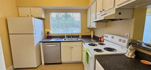 Pembroke Pines, FL 33024,1881 NW 96th TERRACE #7F