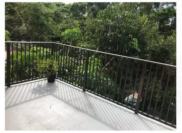 Plantation, FL 33322,10141 W Sunrise Blvd #304