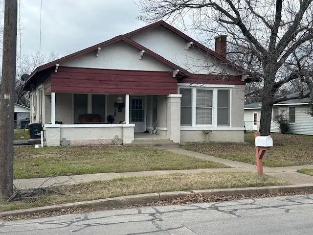 Cleburne, TX 76031,1313 N Robinson Street