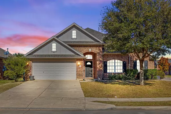 4133 Dellman Drive, Fort Worth, TX 76262