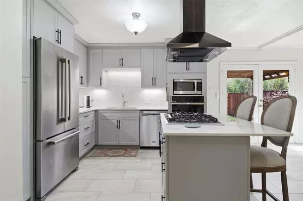 Dallas, TX 75225,9027-9029 Villa Park Circle