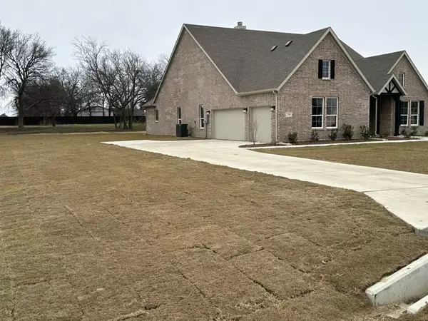 Leonard, TX 75452,290 Cobb Road