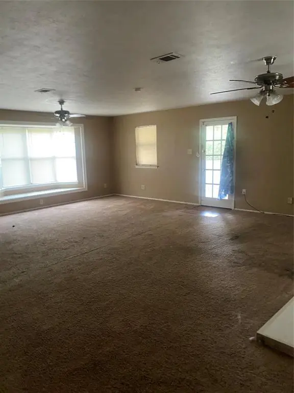 Irving, TX 75061,621 N Briery Road