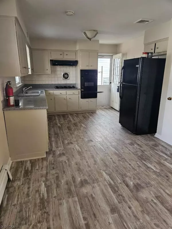 Woodland Park, NJ 07424,88 Haverhill Ave #2