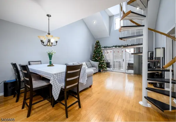 Clifton City, NJ 07013,900 Valley Rd #D1O