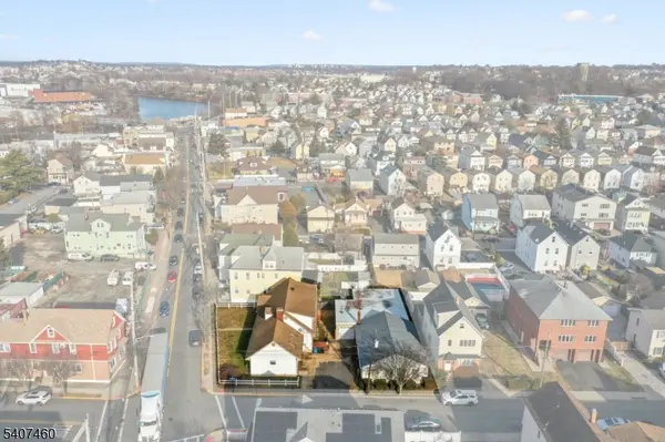 Wallington Boro, NJ 07057,84 Locust Ave