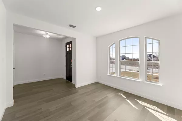 Forney, TX 75126,512 Pinnacles Court