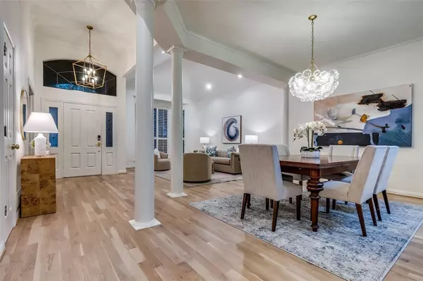 Dallas, TX 75225,7322 Lane Park Drive