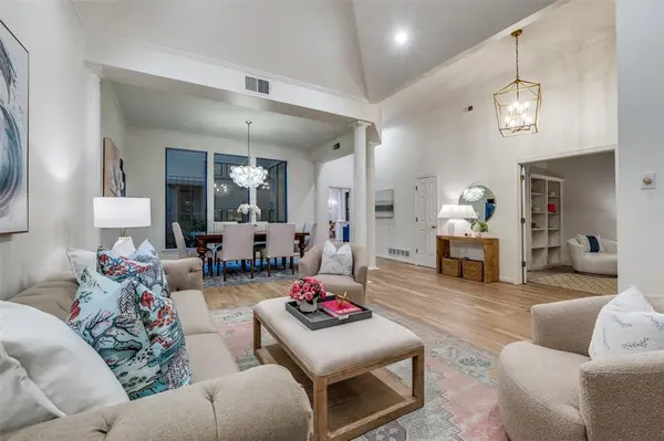 Dallas, TX 75225,7322 Lane Park Drive