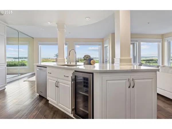 Vancouver, WA 98661,5421 SE SCENIC LN #101