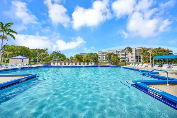 Sunrise, FL 33322,10442 Sunrise Lakes Blvd #310