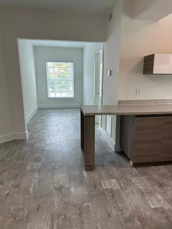 Coral Gables, FL 33134,130 Antiquera Ave