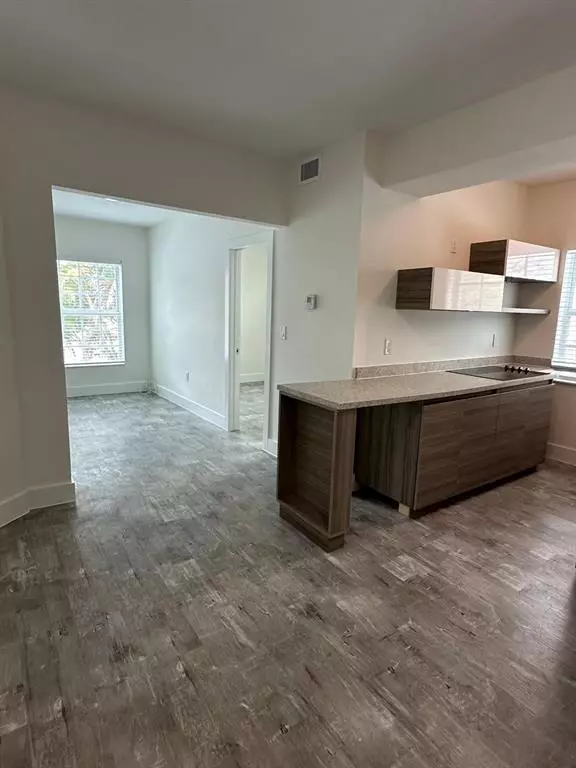 Coral Gables, FL 33134,130 Antiquera Ave