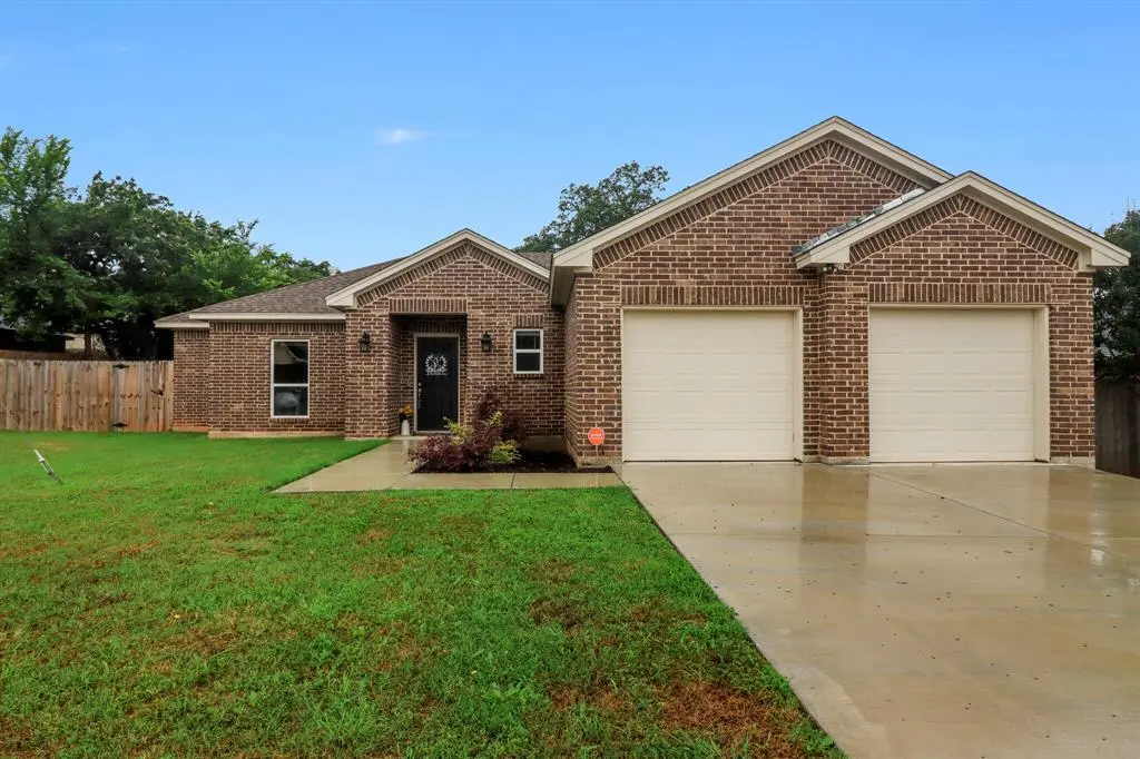 Azle, TX 76020,605 Madeline Court