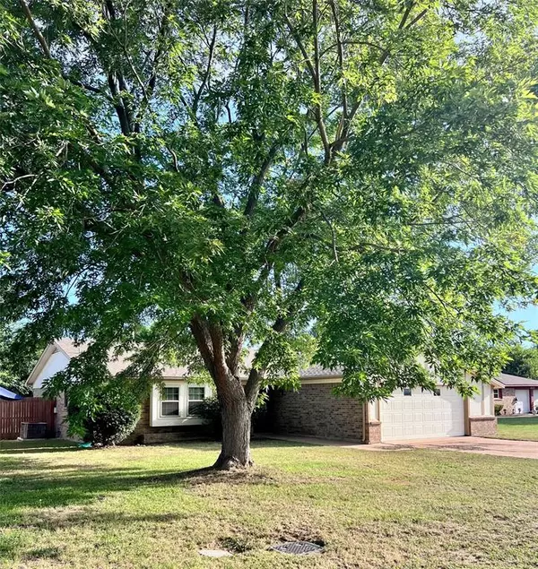 Benbrook, TX 76126,1612 Prince Court