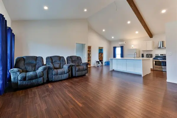 Whitesboro, TX 76273,3432 Old Town Road