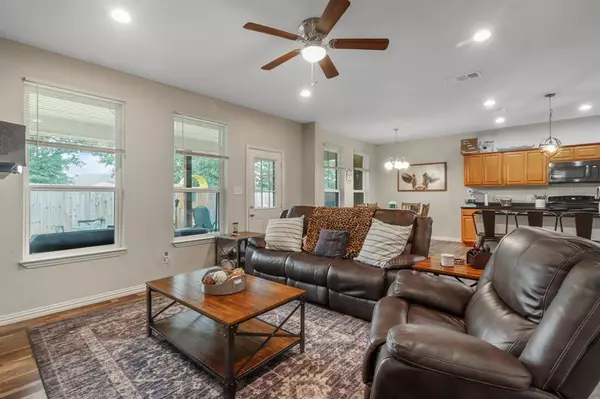 Azle, TX 76020,605 Madeline Court