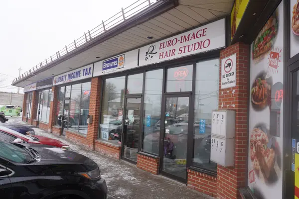 Blossom Park - Airport And Area, ON K1T 1N2,2895 BANK ST ST #D1