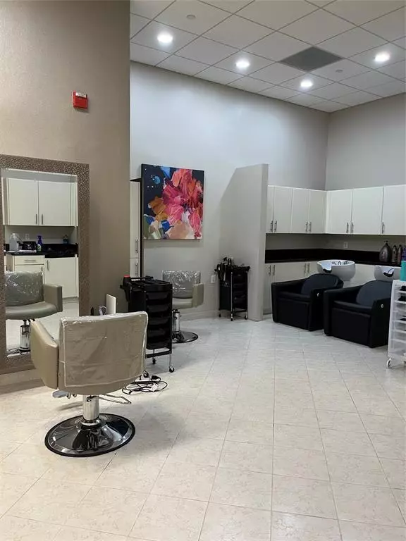 Weston, FL 33331,16102 Emerald Estates Dr #129