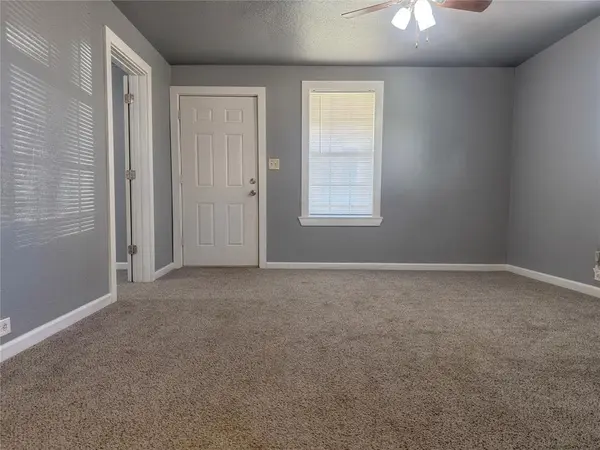 Weatherford, TX 76086,310 W Russell Street