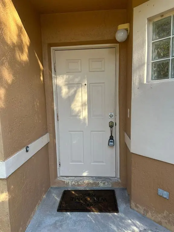 Sunrise, FL 33322,2121 NW 99 WAY