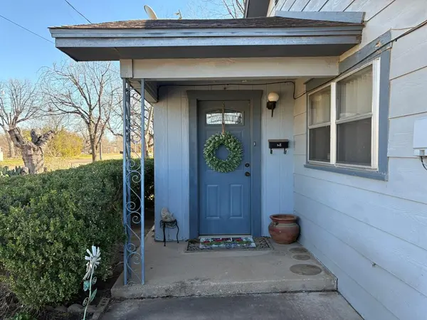 Winters, TX 79567,409 E Truett Street