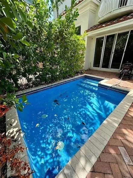 Fort Lauderdale, FL 33304,1362 Bayview Dr