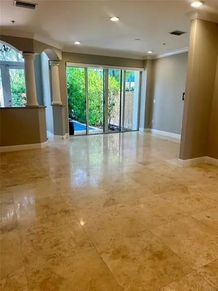 Fort Lauderdale, FL 33304,1362 Bayview Dr