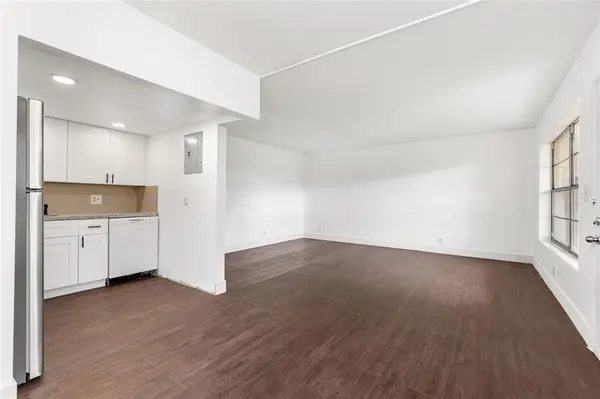 Lauderdale Lakes, FL 33313,3081 NW 47th #107