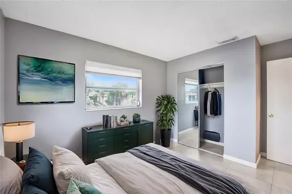 Oakland Park, FL 33334,5186 NE 6th Ave #719