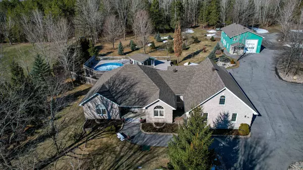 2573 Mitchell ST, Greely - Metcalfe - Osgoode - Vernon And Area, ON K0A 2P0