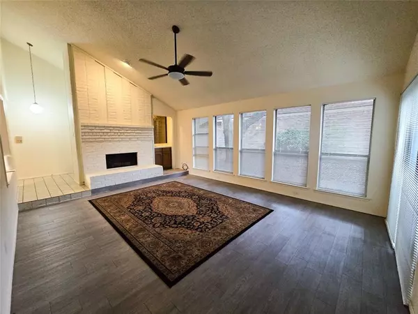 Arlington, TX 76012,2215 Winter Sunday Way